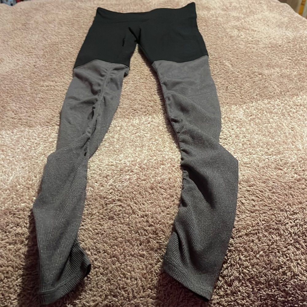 Women’s Alo Yoga Goddess Leggings Size Small